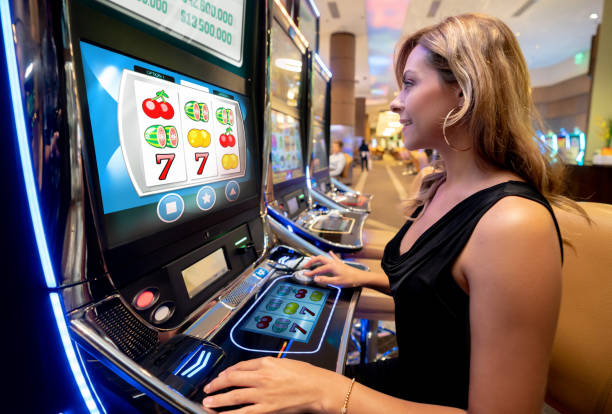 Treasures of Aztec slot game interface showing reels and tournament leaderboard